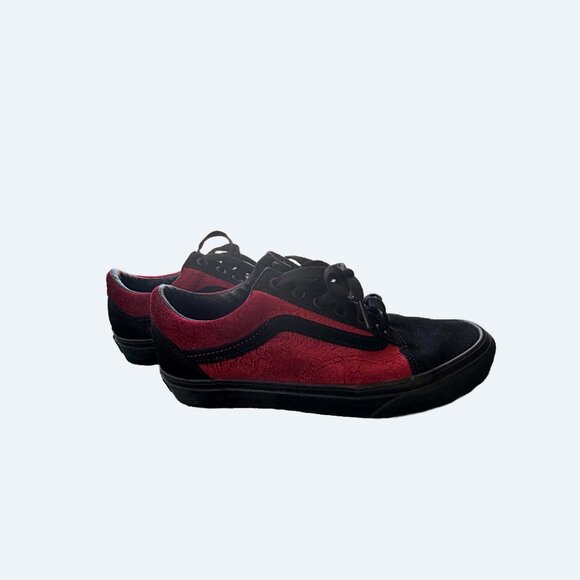 NWT Vans Old Skool Parisian Night Black Cerise Velvet Sneakers Size 7.5 - Picture 2 of 4